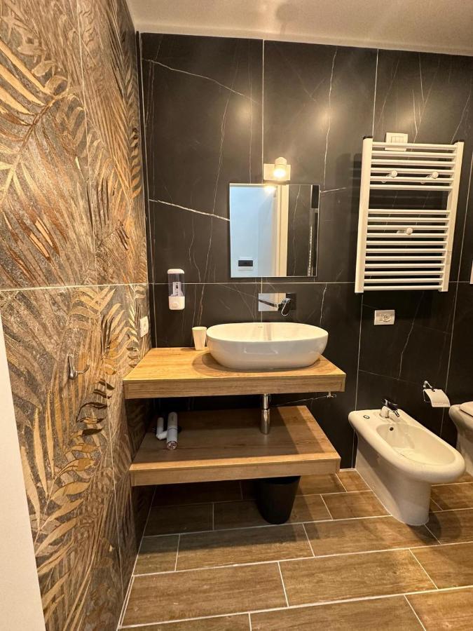 San Ferdinando Suite Room Napoli Eksteriør bilde